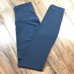 EUC Align Pant 7/8 in Shadow Blue